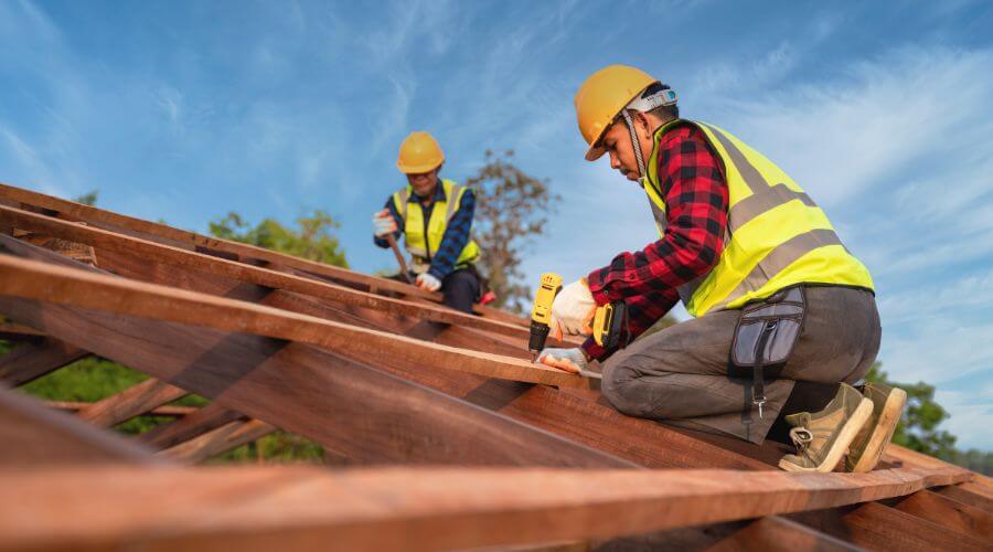 Professional gutter cleaning in Columbia, IL